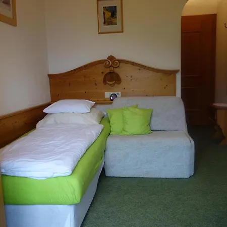 Haus Postfeld Πανσιόν 3*